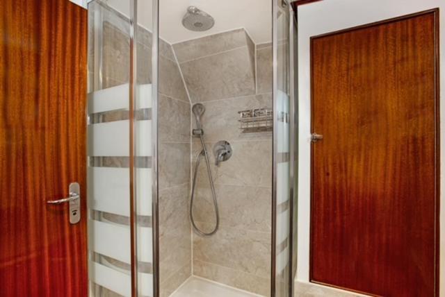Charming Boat In Barcelona - Perfect Getaway Hotel Sant Adria de Besos Luaran gambar