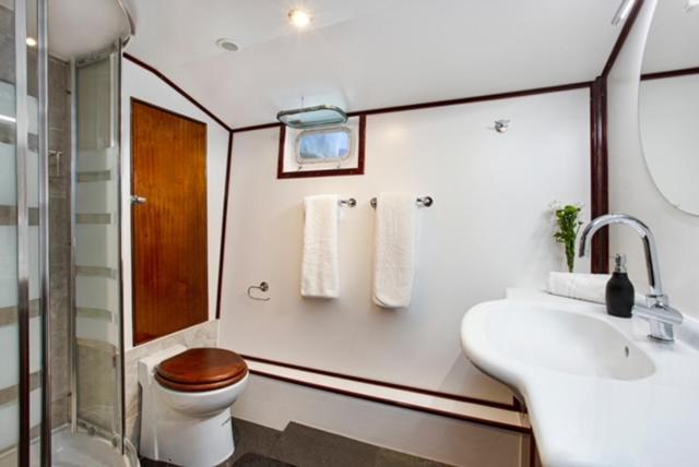 Charming Boat In Barcelona - Perfect Getaway Hotel Sant Adria de Besos Luaran gambar