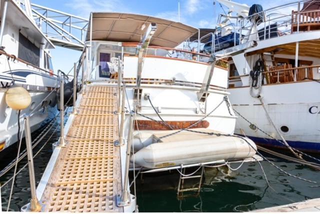Charming Boat In Barcelona - Perfect Getaway Hotel Sant Adria de Besos Luaran gambar