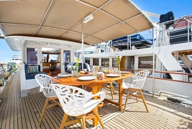 Charming Boat In Barcelona - Perfect Getaway Hotel Sant Adria de Besos Luaran gambar