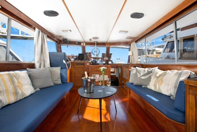 Charming Boat In Barcelona - Perfect Getaway Hotel Sant Adria de Besos Luaran gambar