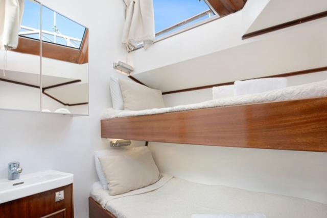 Charming Boat In Barcelona - Perfect Getaway Hotel Sant Adria de Besos Luaran gambar